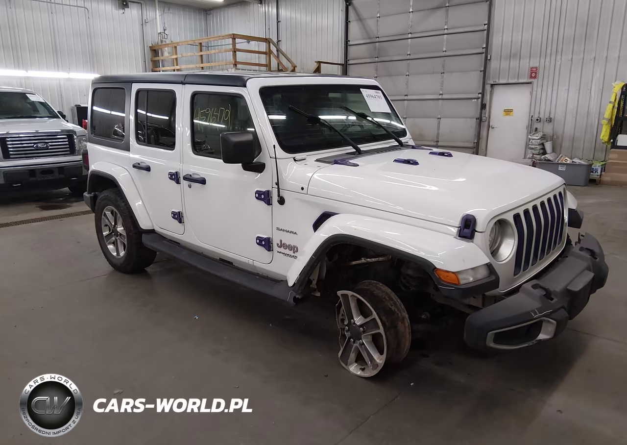 2018 Jeep Wrangler Unlimited Sahara 4X4 VIN:1C4HJXEG6JW135707 - 1