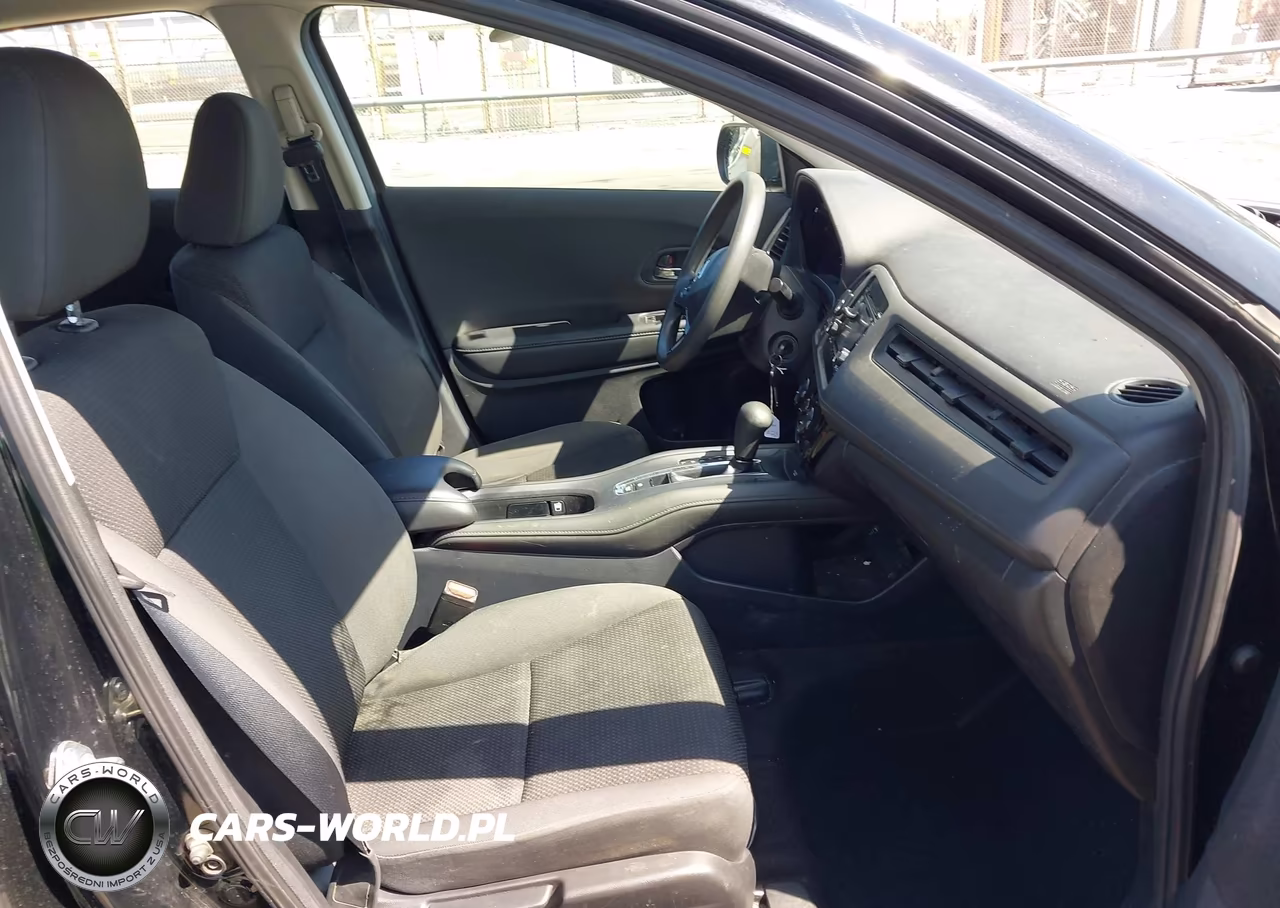 2019 Honda Hr-V Lx VIN:3CZRU6H38KG714562 - 5