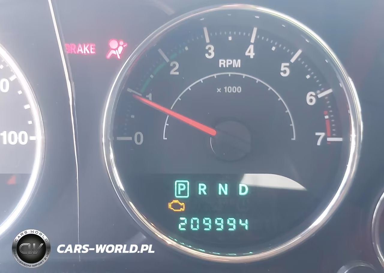 2012 Jeep Wrangler Unlimited Sahara VIN:1C4BJWEG2CL133196 - 16