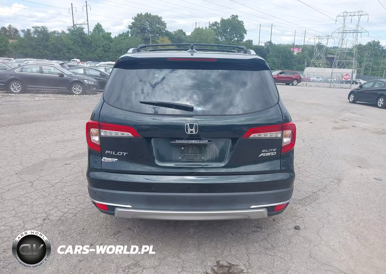 2019 Honda Pilot Elite VIN:5FNYF6H0XKB019801 - 16