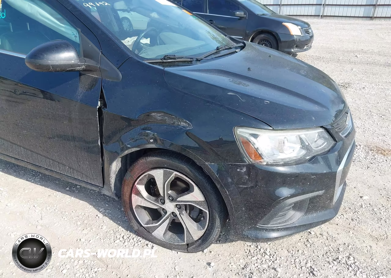2017 Chevrolet Sonic Premier Auto VIN:1G1JF5SB5H4130139 - 6