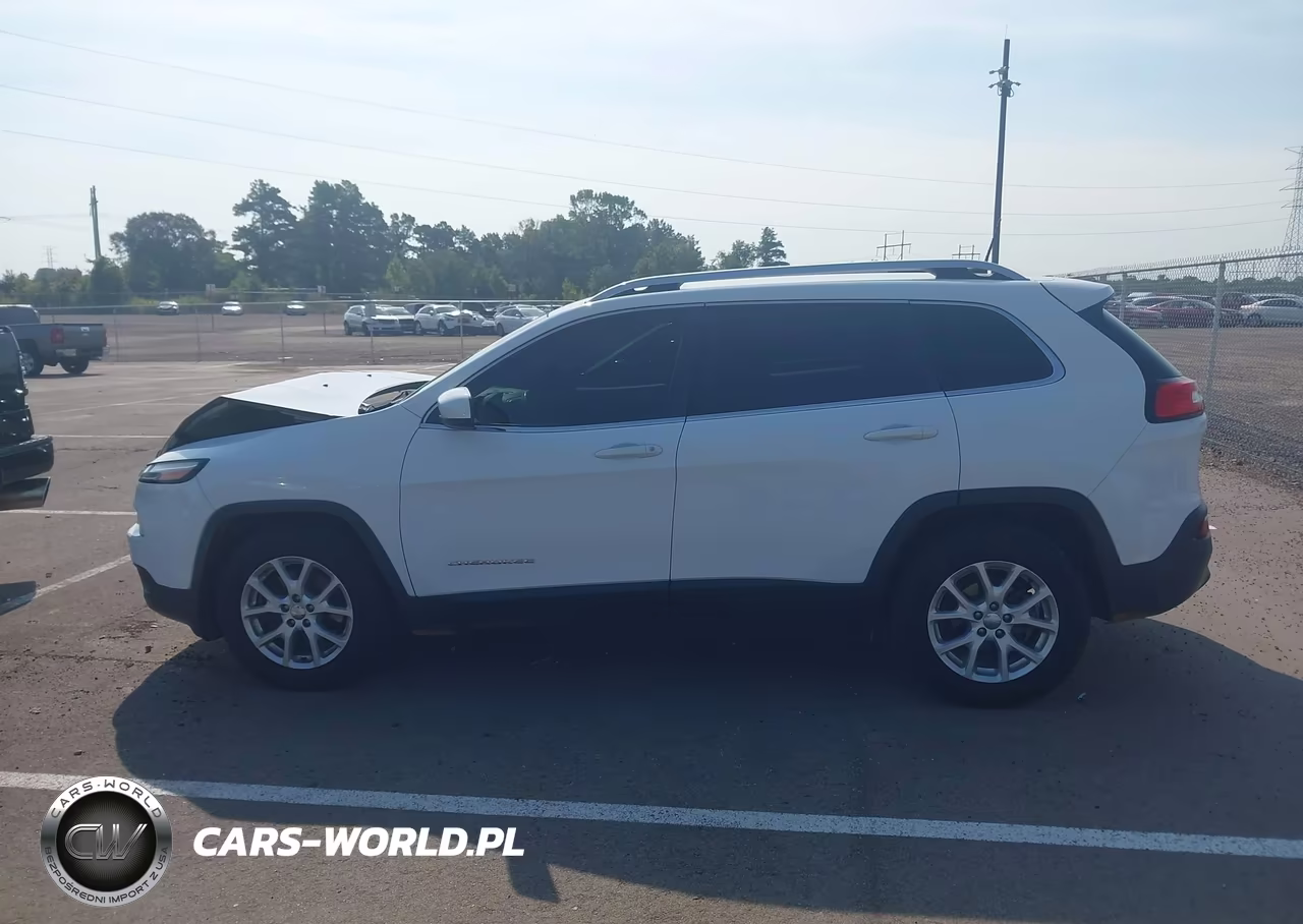 2017 Jeep Cherokee Latitude Fwd VIN:1C4PJLCB6HW533425 - 14