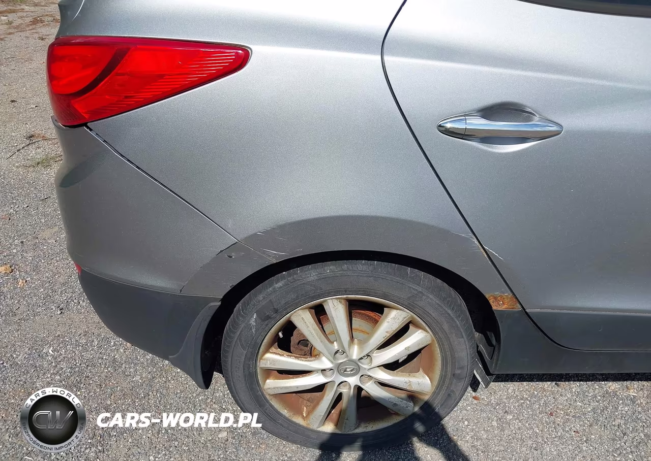 2011 Hyundai Tucson Limited VIN:KM8JUCAC5BU170705 - 13