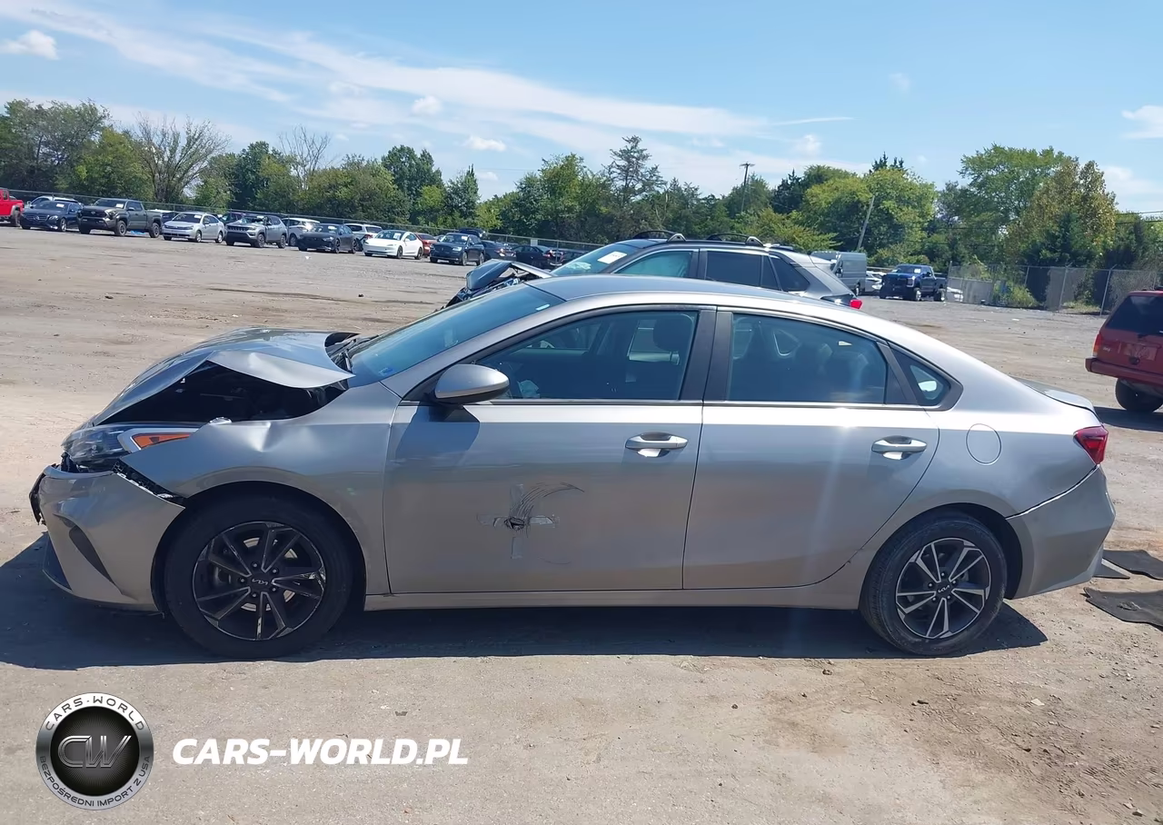 2023 Kia Forte Lxs VIN:3KPF24AD4PE540465 - 14