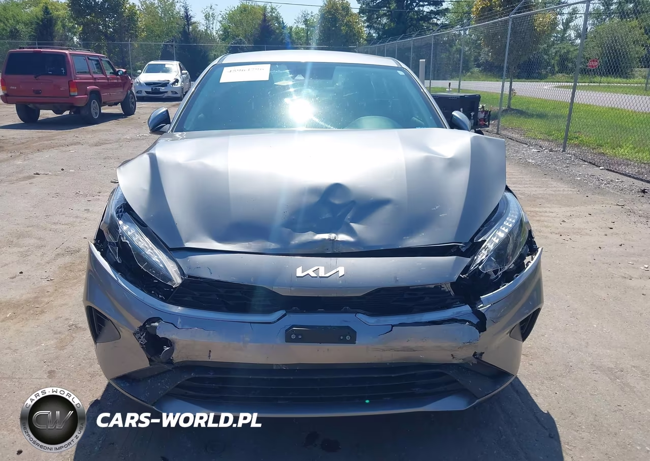 2023 Kia Forte Lxs VIN:3KPF24AD4PE540465 - 6