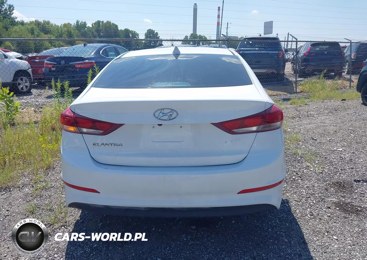 2018 Hyundai Elantra Sel VIN:5NPD84LFXJH303745 - 16