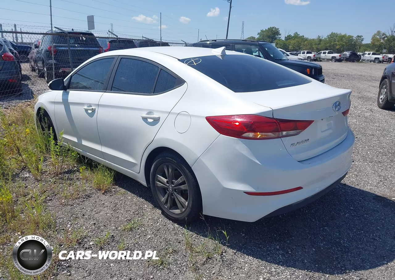 2018 Hyundai Elantra Sel VIN:5NPD84LFXJH303745 - 3