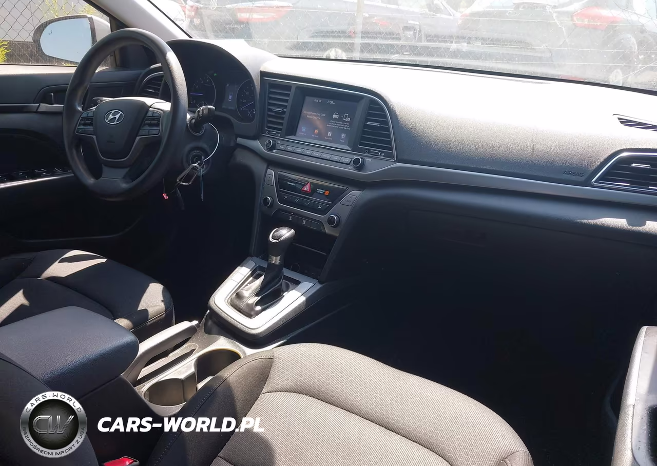 2018 Hyundai Elantra Sel VIN:5NPD84LFXJH303745 - 5
