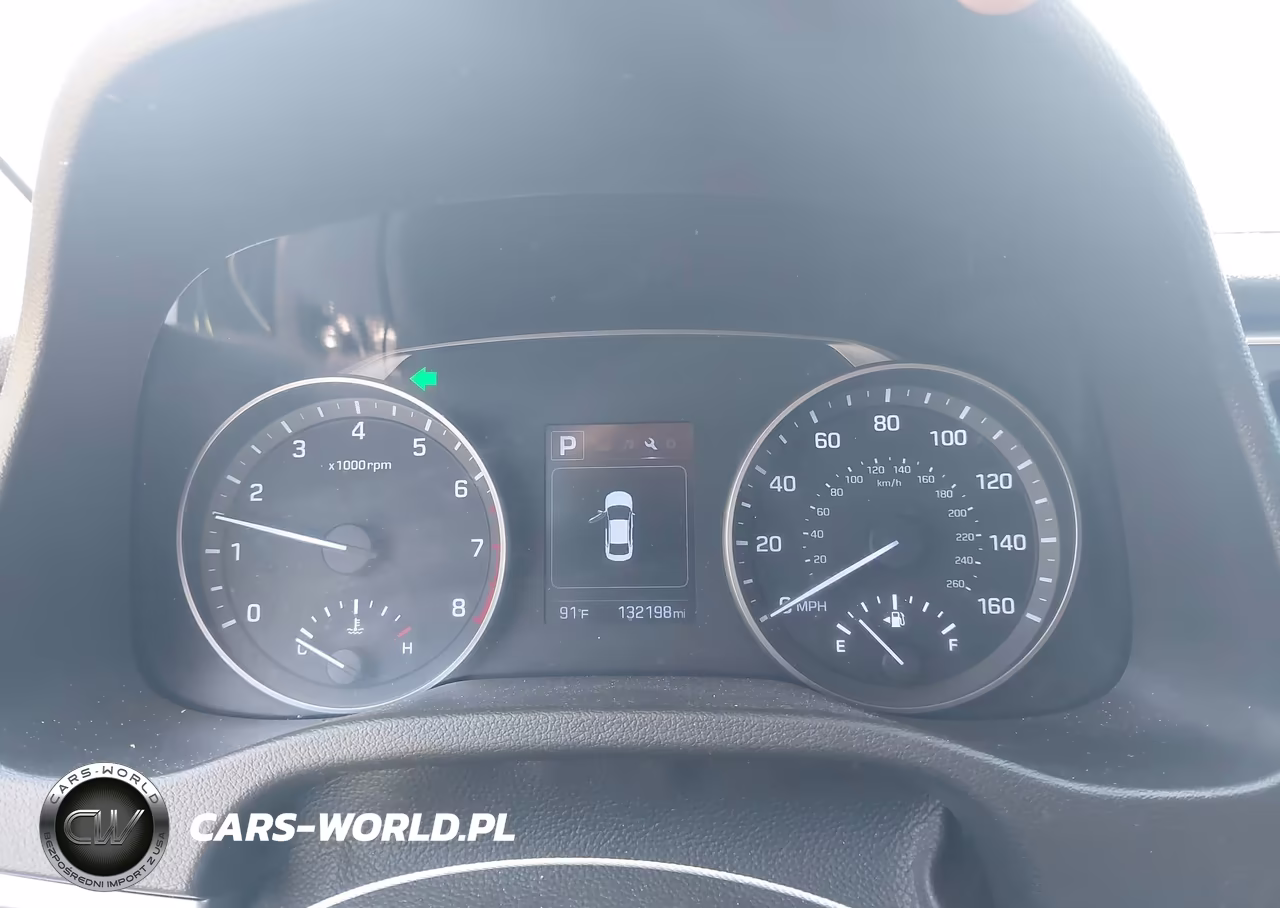 2018 Hyundai Elantra Sel VIN:5NPD84LFXJH303745 - 7