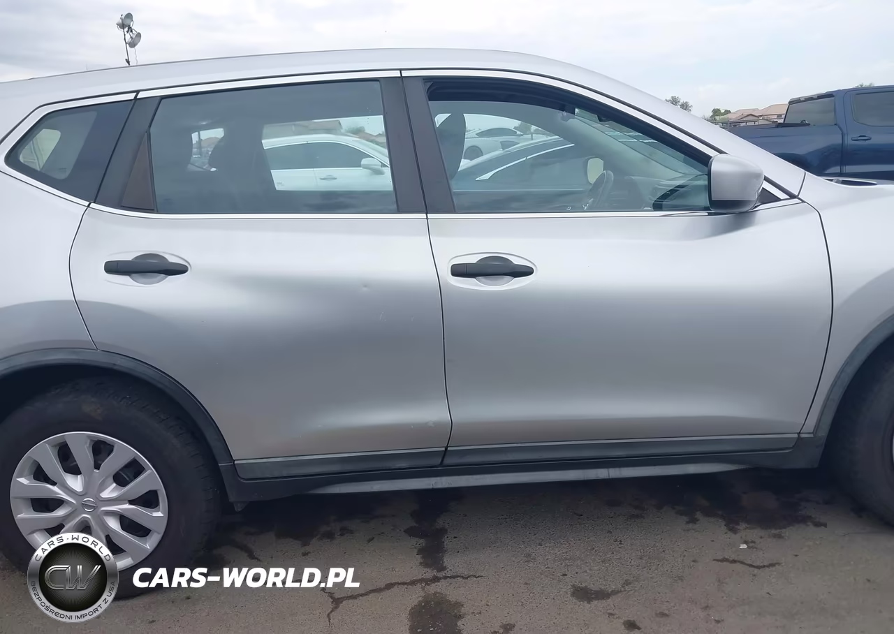 2018 Nissan Rogue S VIN:KNMAT2MT6JP540683 - 13