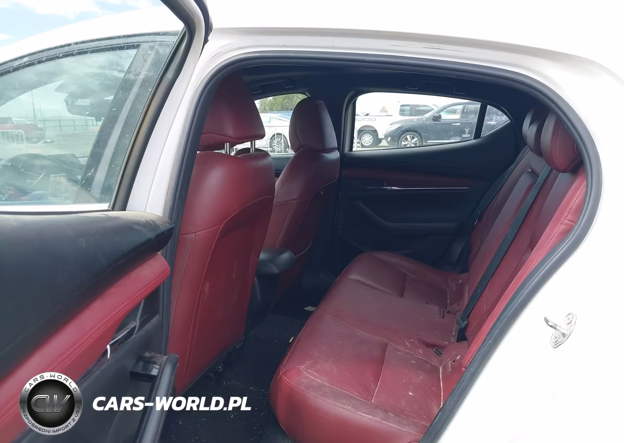 2019 Mazda Mazda3 Premium Package VIN:JM1BPBNM8K1145053 - 8