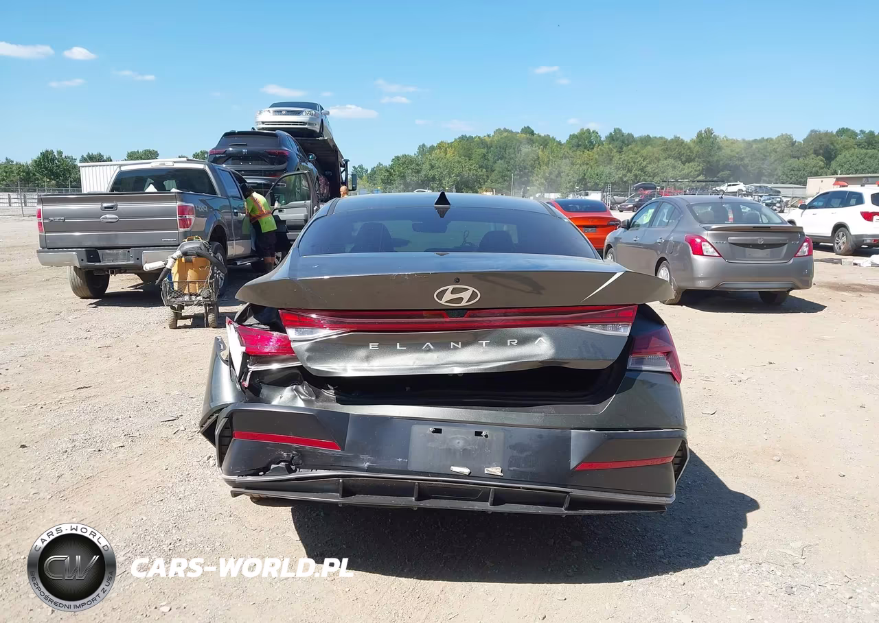 2024 Hyundai Elantra Sel VIN:KMHLS4DG2RU651931 - 16