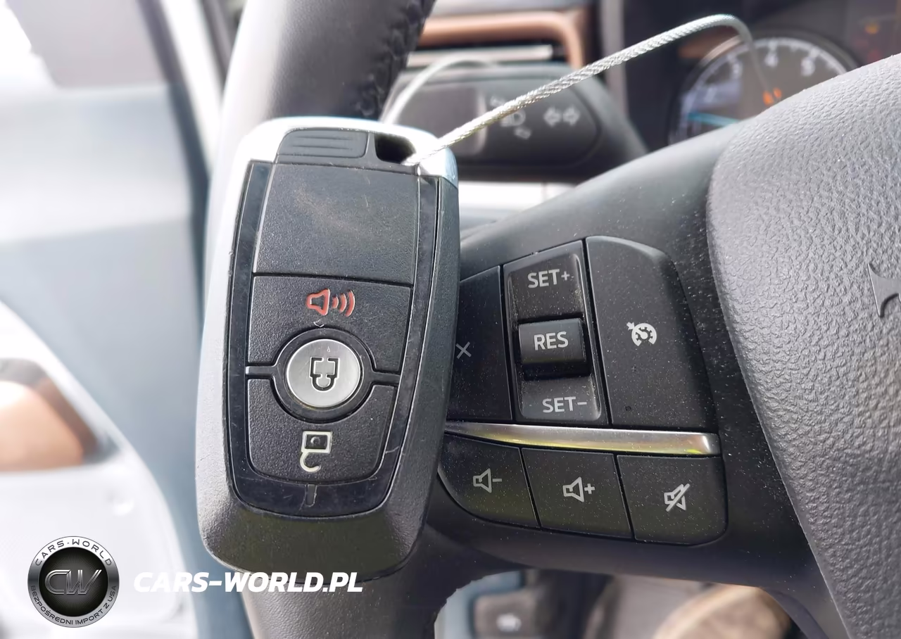 2023 Ford Maverick Lariat VIN:3FTTW8F9XPRA65786 - 11