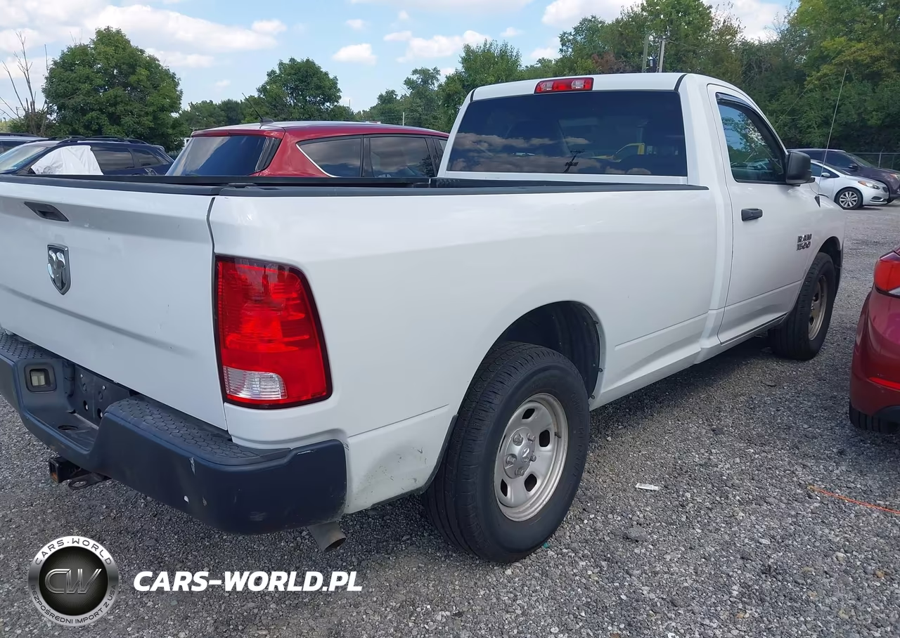 2016 Ram 1500 Tradesman VIN:3C6JR6DG6GG329402 - 4