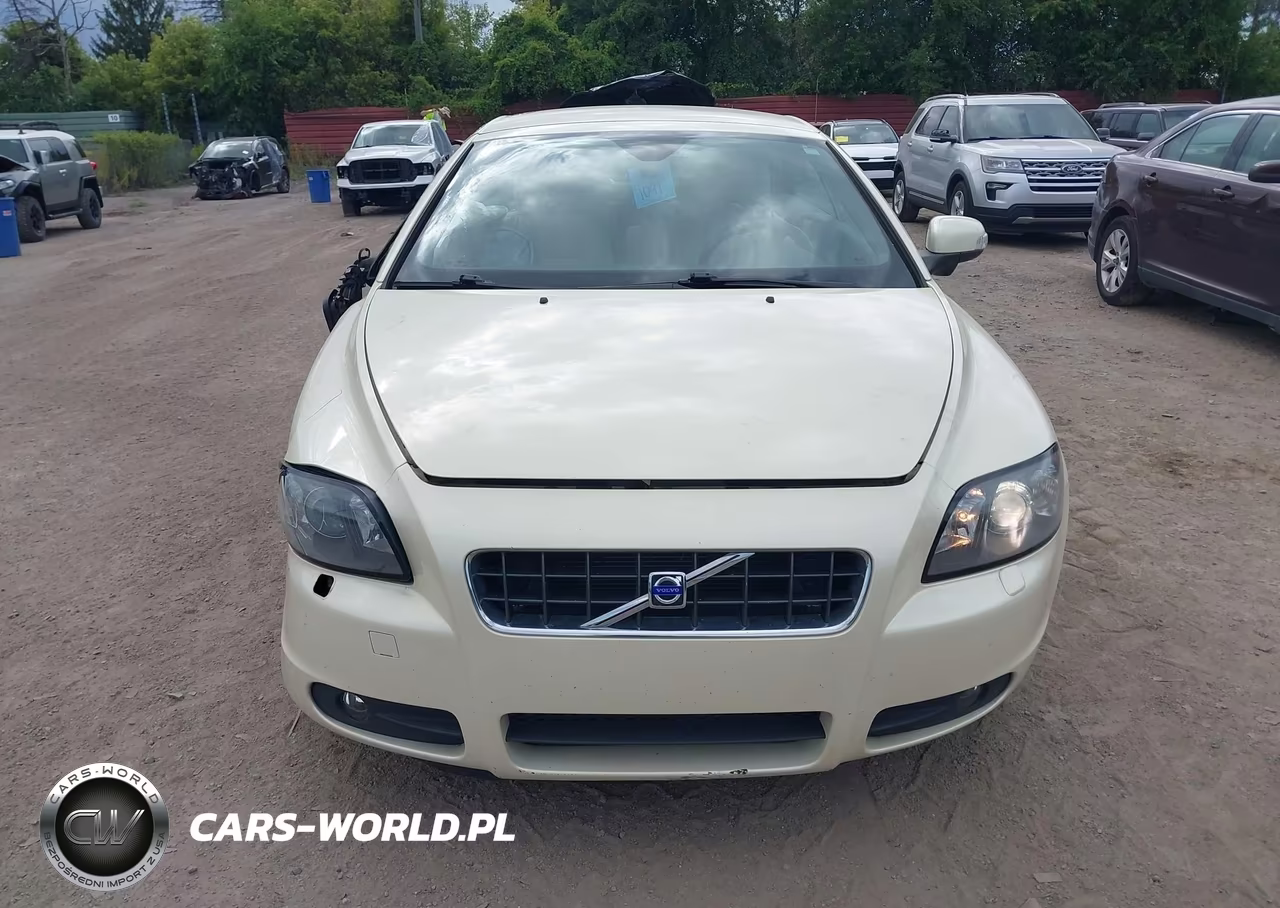 2010 Volvo C70 T5 VIN:YV1672MC5AJ092928 - 12