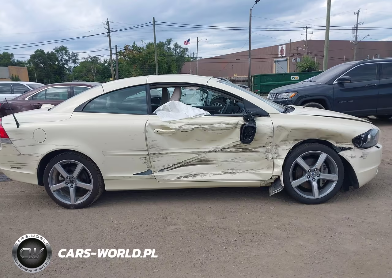 2010 Volvo C70 T5 VIN:YV1672MC5AJ092928 - 13
