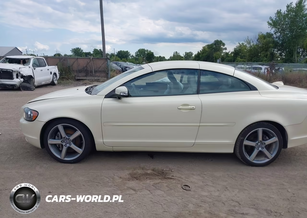 2010 Volvo C70 T5 VIN:YV1672MC5AJ092928 - 14