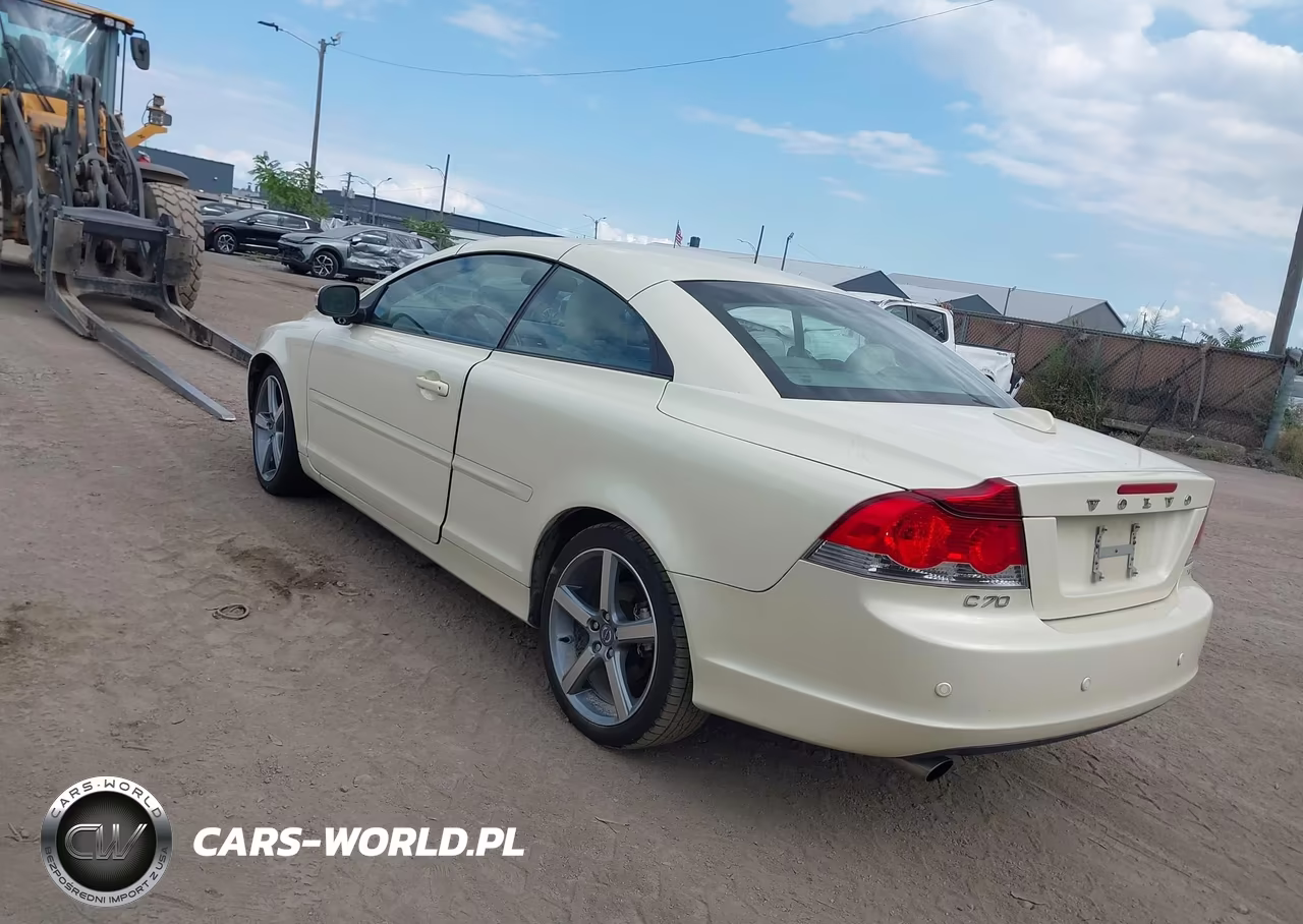 2010 Volvo C70 T5 VIN:YV1672MC5AJ092928 - 3