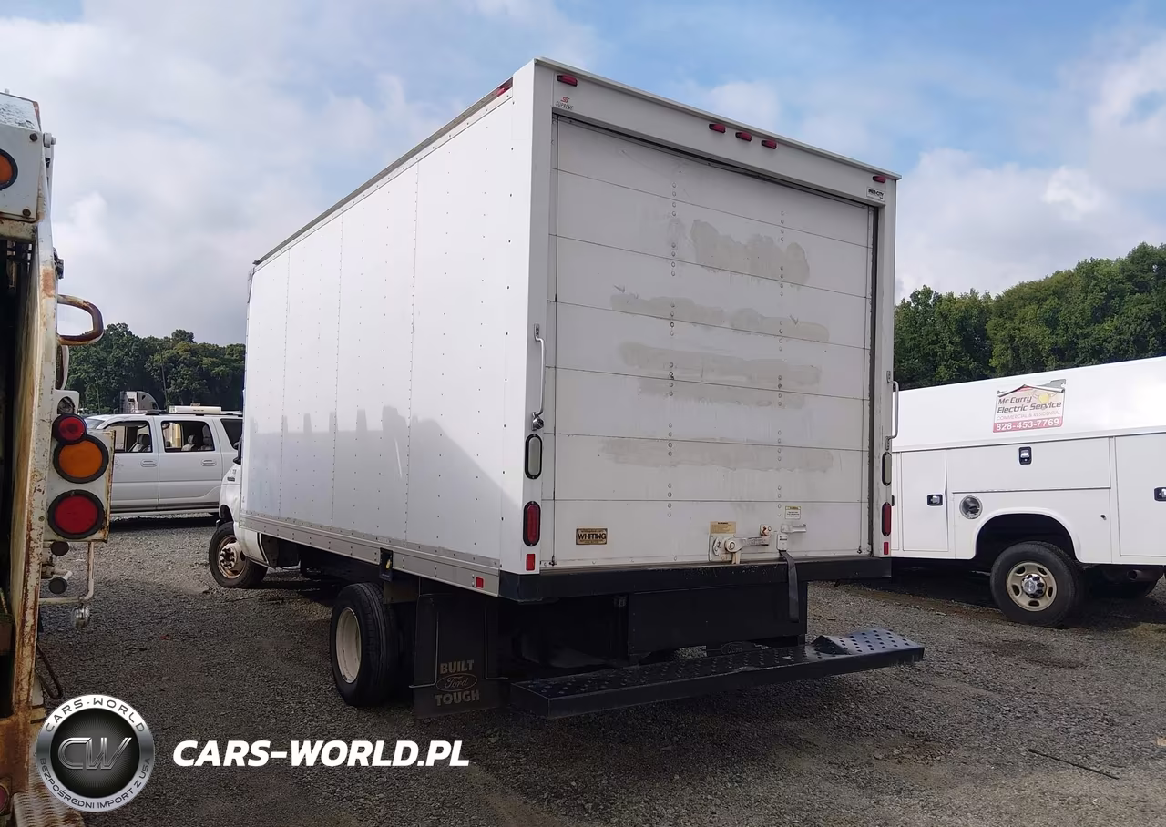 2018 Ford E-450 Cutaway VIN:1FDXE4FS5JDC09594 - 3