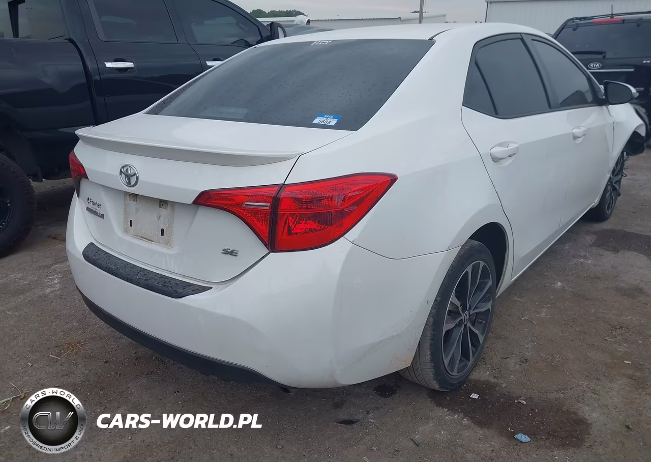 2017 Toyota Corolla Se VIN:5YFBURHE5HP696342 - 4
