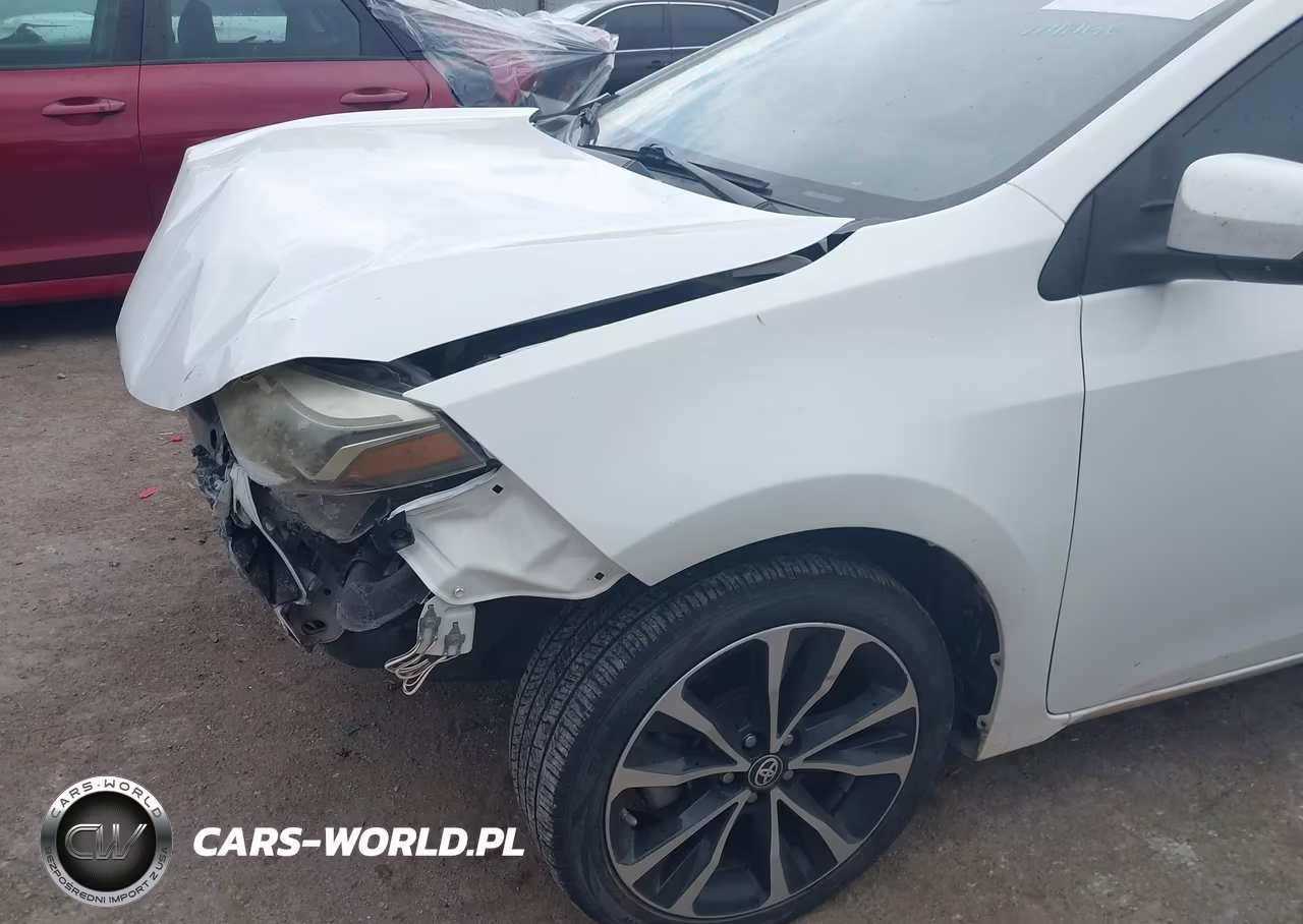 2017 Toyota Corolla Se VIN:5YFBURHE5HP696342 - 6