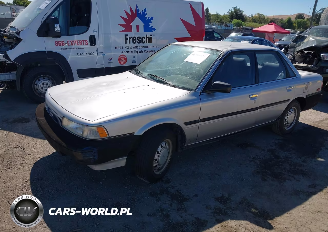 1989 Toyota Camry Dlx VIN:JT2SV21E0K3318565 - 2