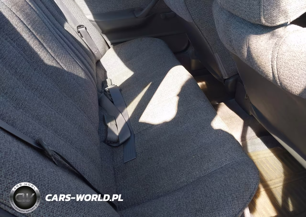 1989 Toyota Camry Dlx VIN:JT2SV21E0K3318565 - 8