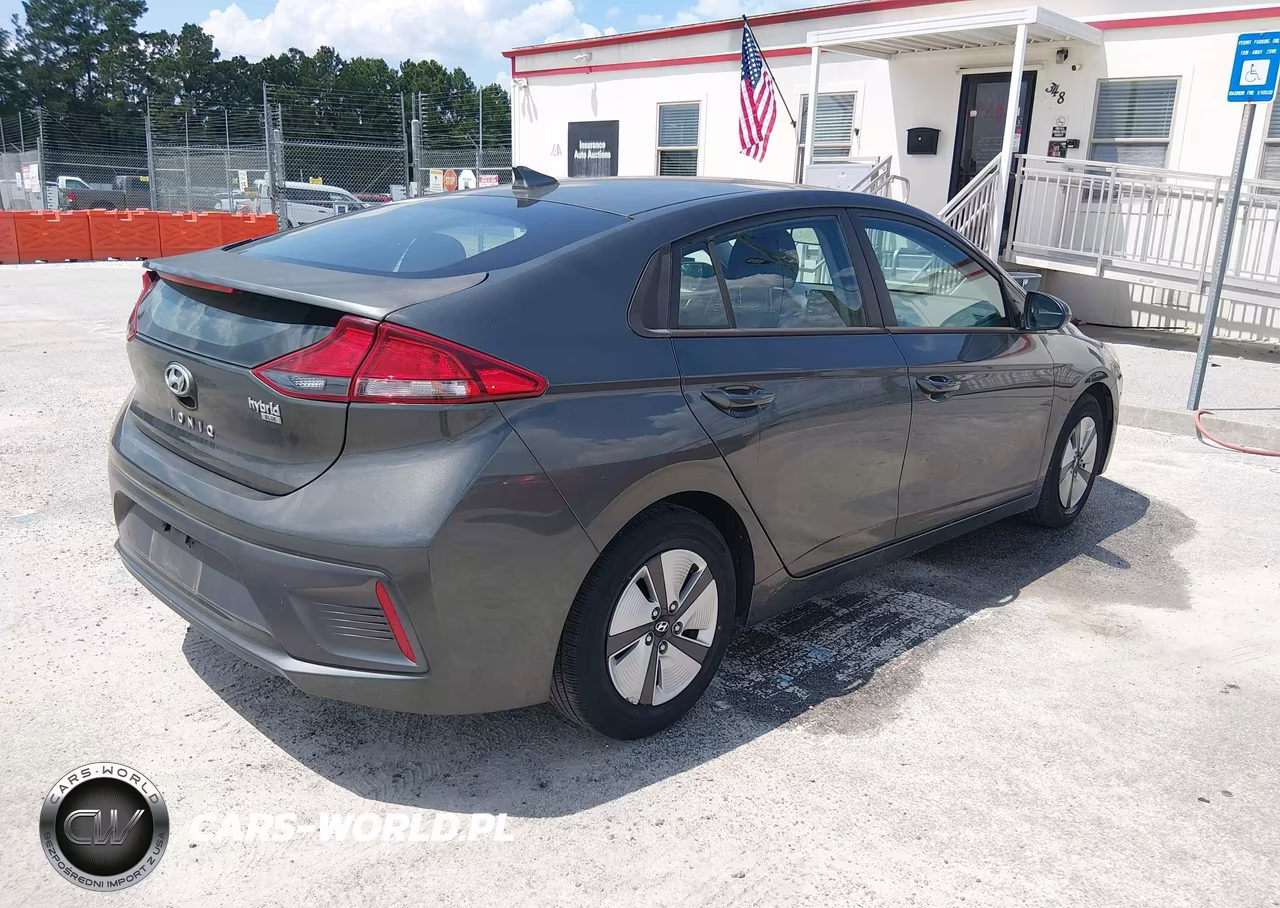 2021 Hyundai Ioniq Hybrid Blue VIN:KMHC65LC8MU247372 - 4