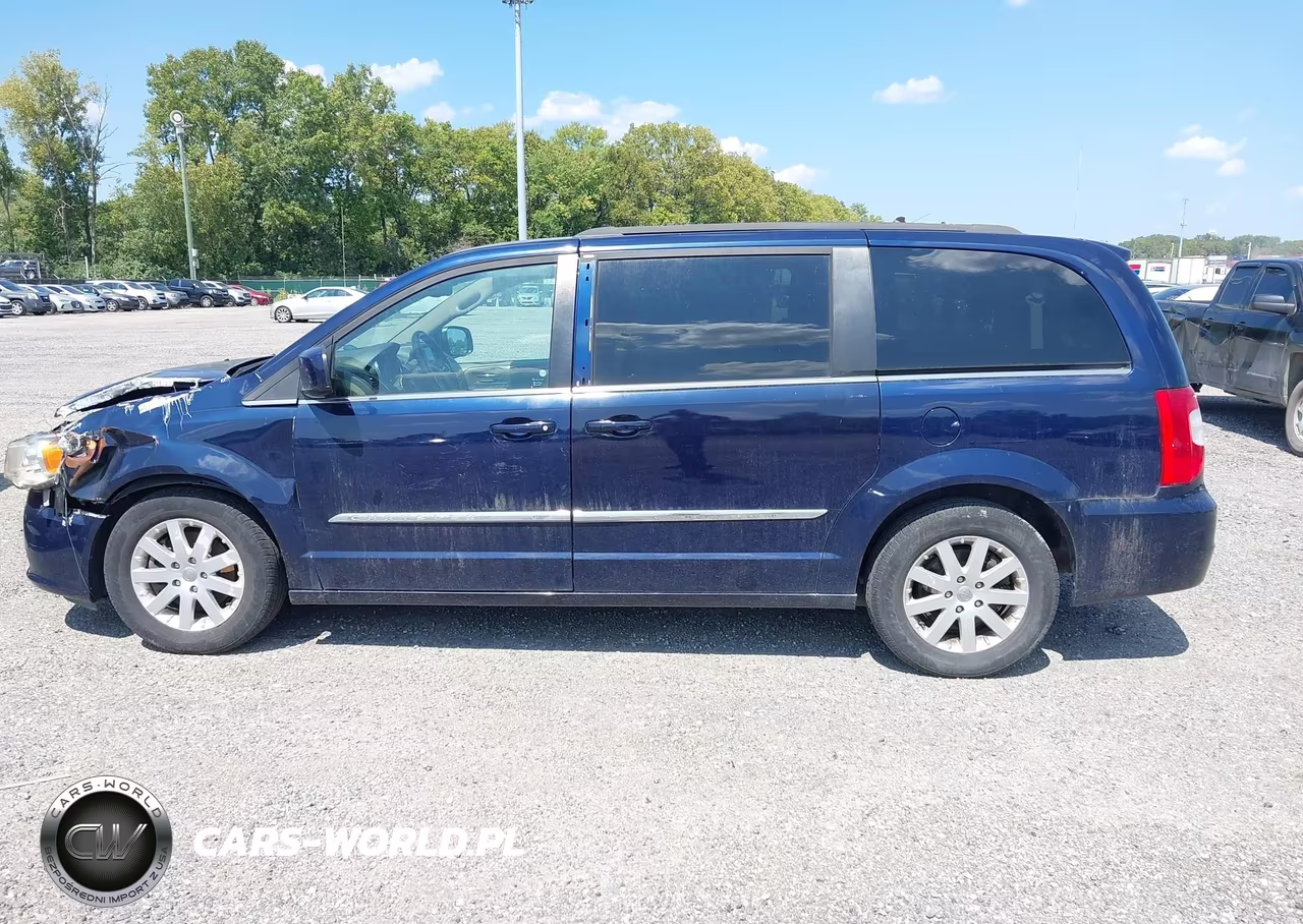 2016 Chrysler Town & Country Touring VIN:2C4RC1BG6GR135675 - 14