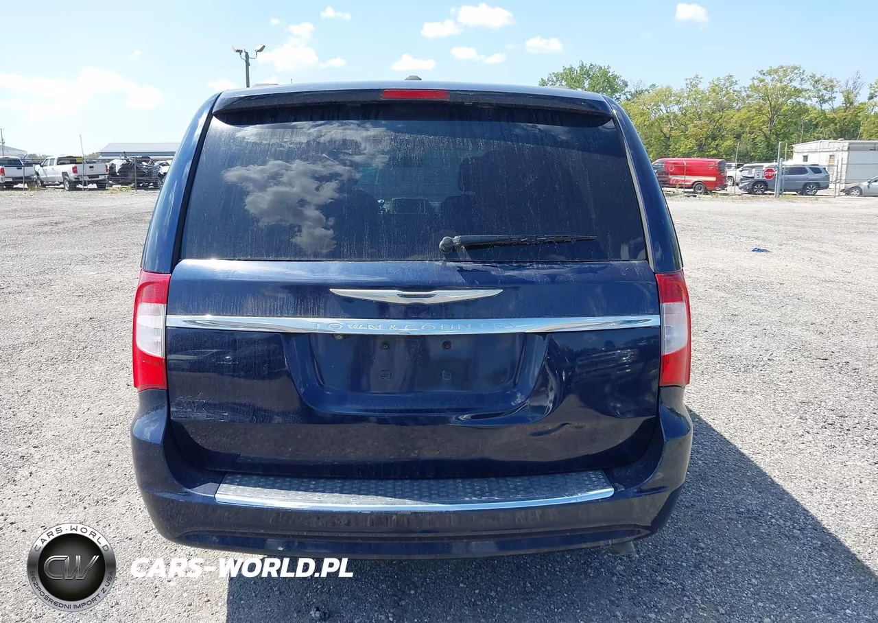 2016 Chrysler Town & Country Touring VIN:2C4RC1BG6GR135675 - 16