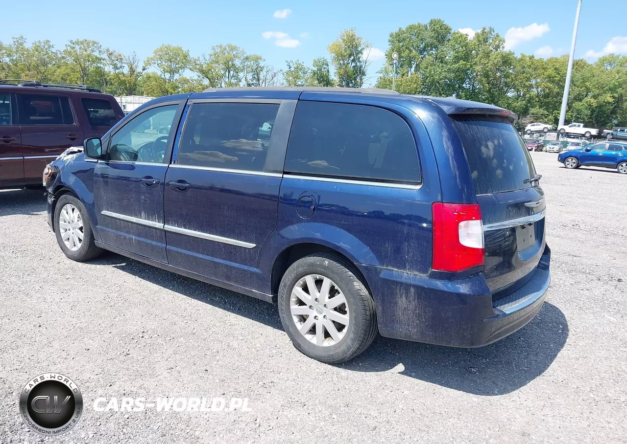 2016 Chrysler Town & Country Touring VIN:2C4RC1BG6GR135675 - 3