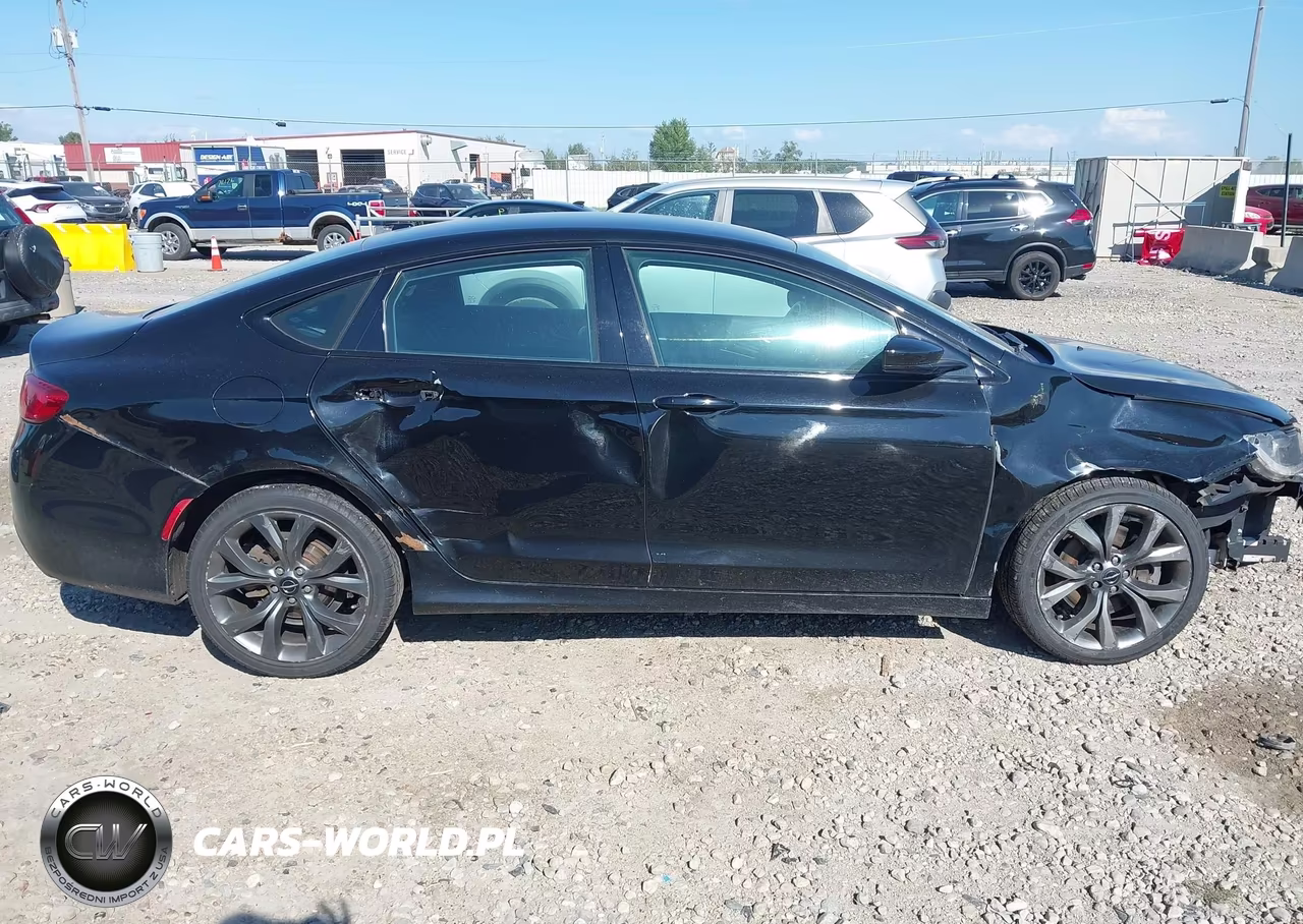 2015 Chrysler 200 S VIN:1C3CCCBB6FN642615 - 13