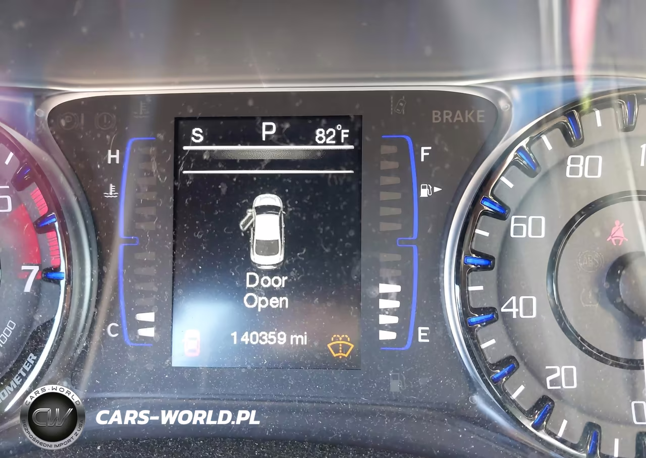 2015 Chrysler 200 S VIN:1C3CCCBB6FN642615 - 15