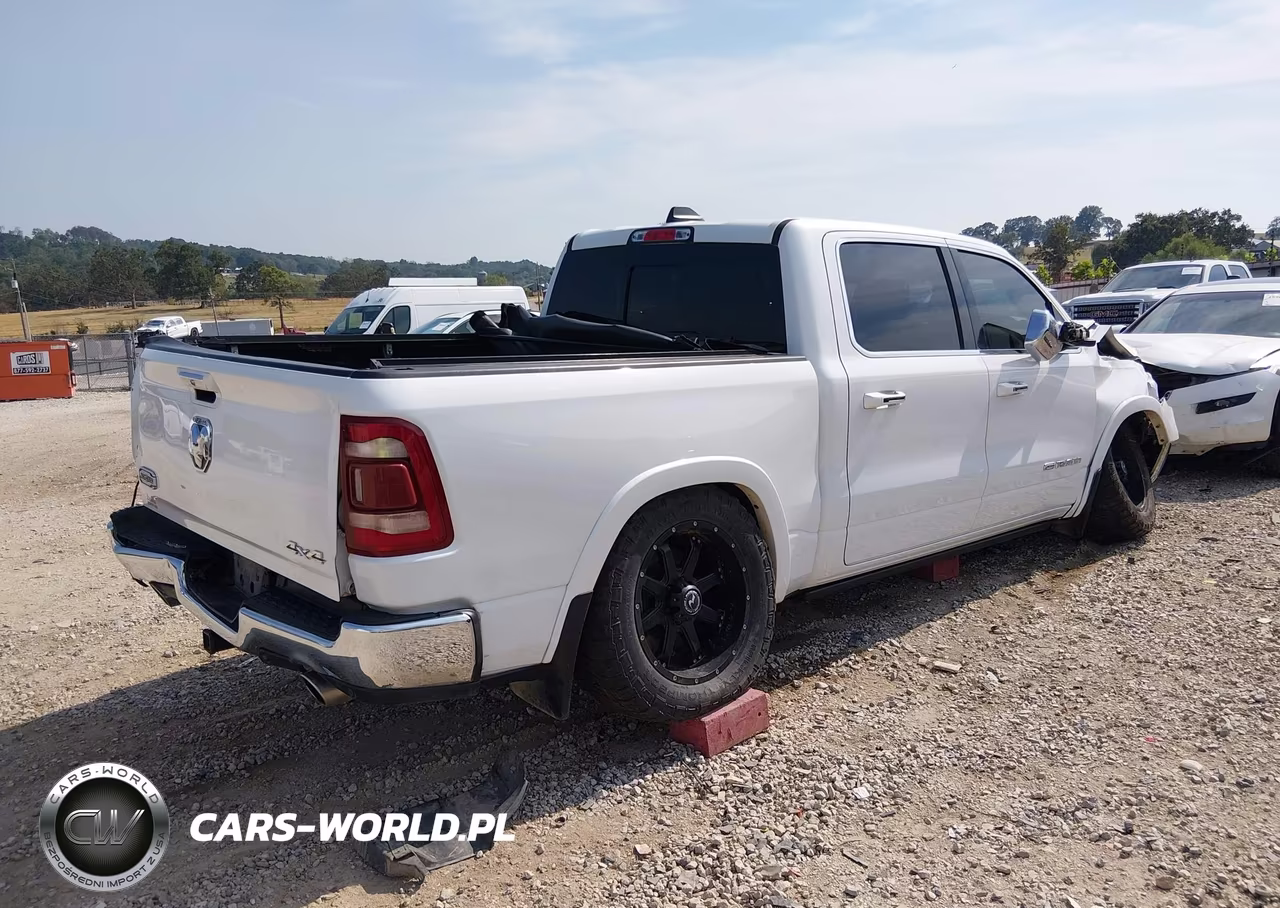 2019 Ram 1500 Longhorn VIN:1C6SRFKT2KN636702 - 4