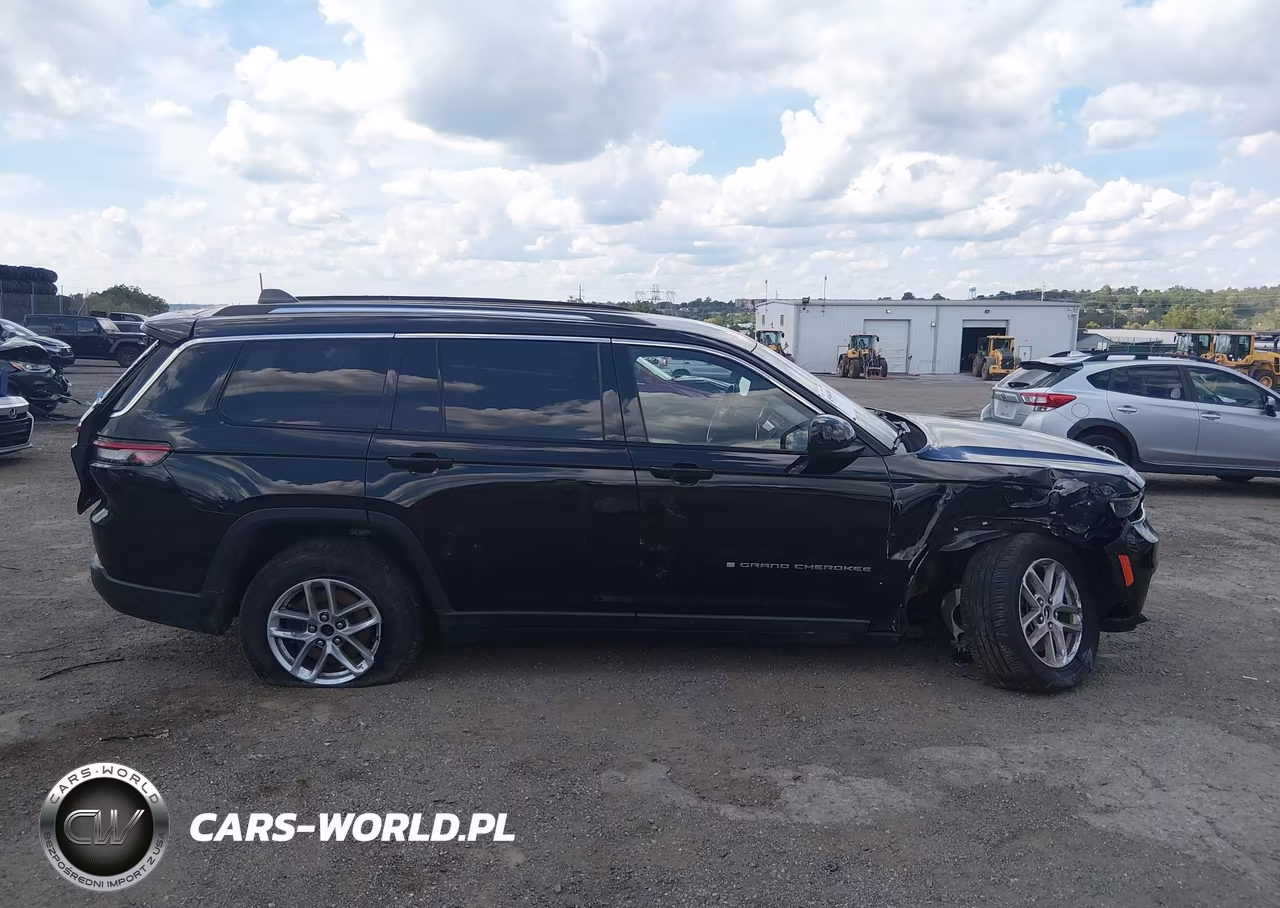 2022 Jeep Grand Cherokee L Laredo 4X4 VIN:1C4RJKAG8N8615397 - 13