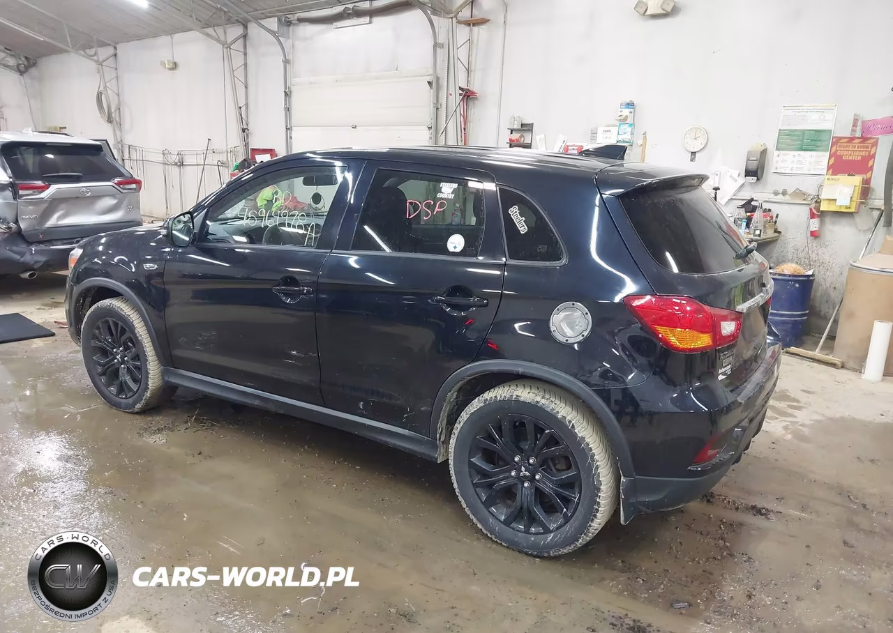 2018 Mitsubishi Outlander Sport 2.0 Le VIN:JA4AR3AU8JU015637 - 3