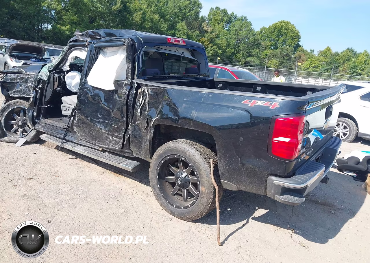 2018 Chevrolet Silverado 1500 1Lt VIN:3GCUKRECXJG359825 - 3