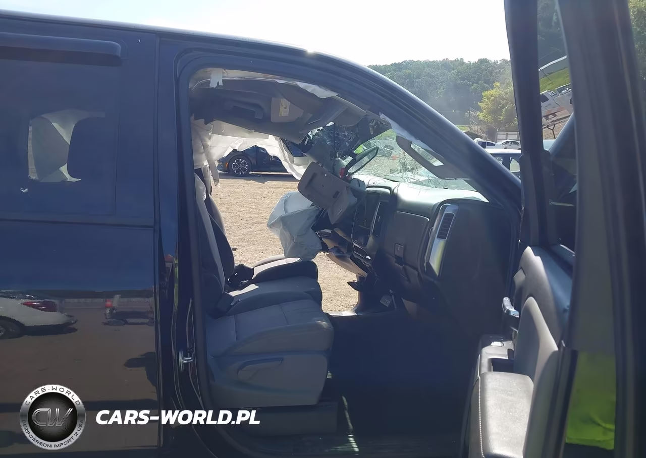2018 Chevrolet Silverado 1500 1Lt VIN:3GCUKRECXJG359825 - 5