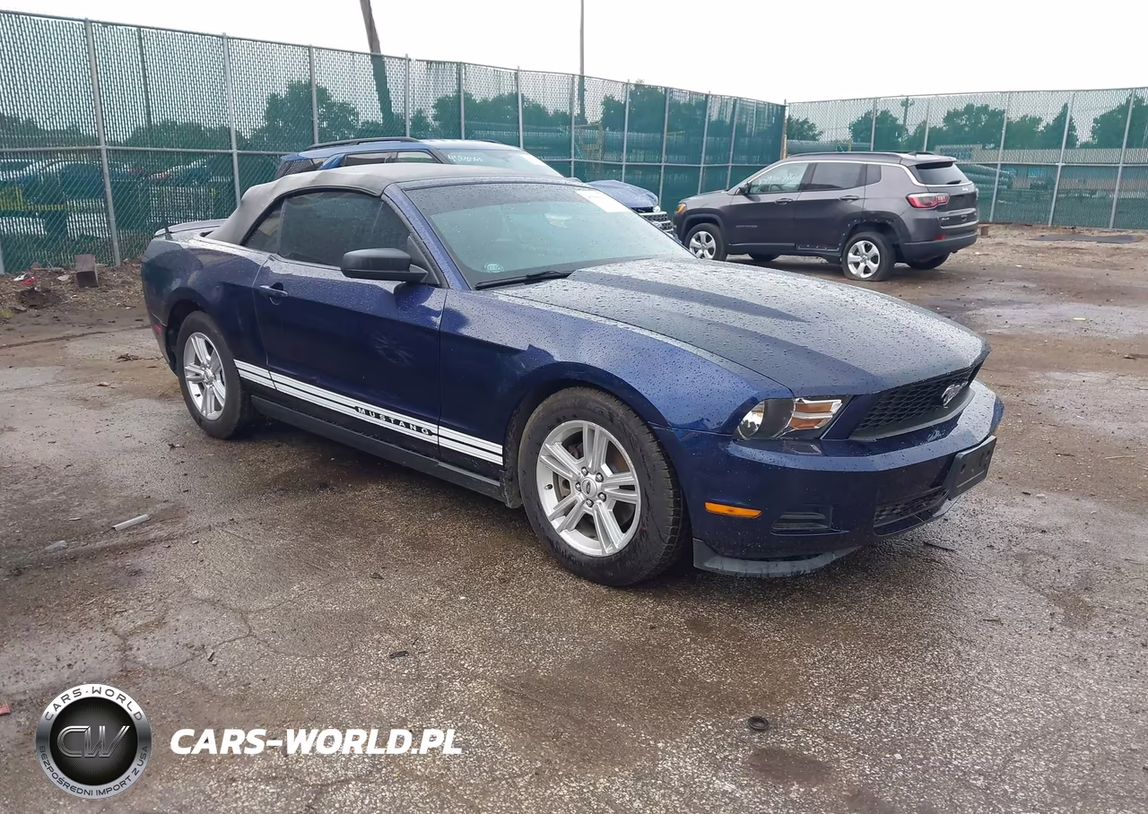 2011 Ford Mustang V6