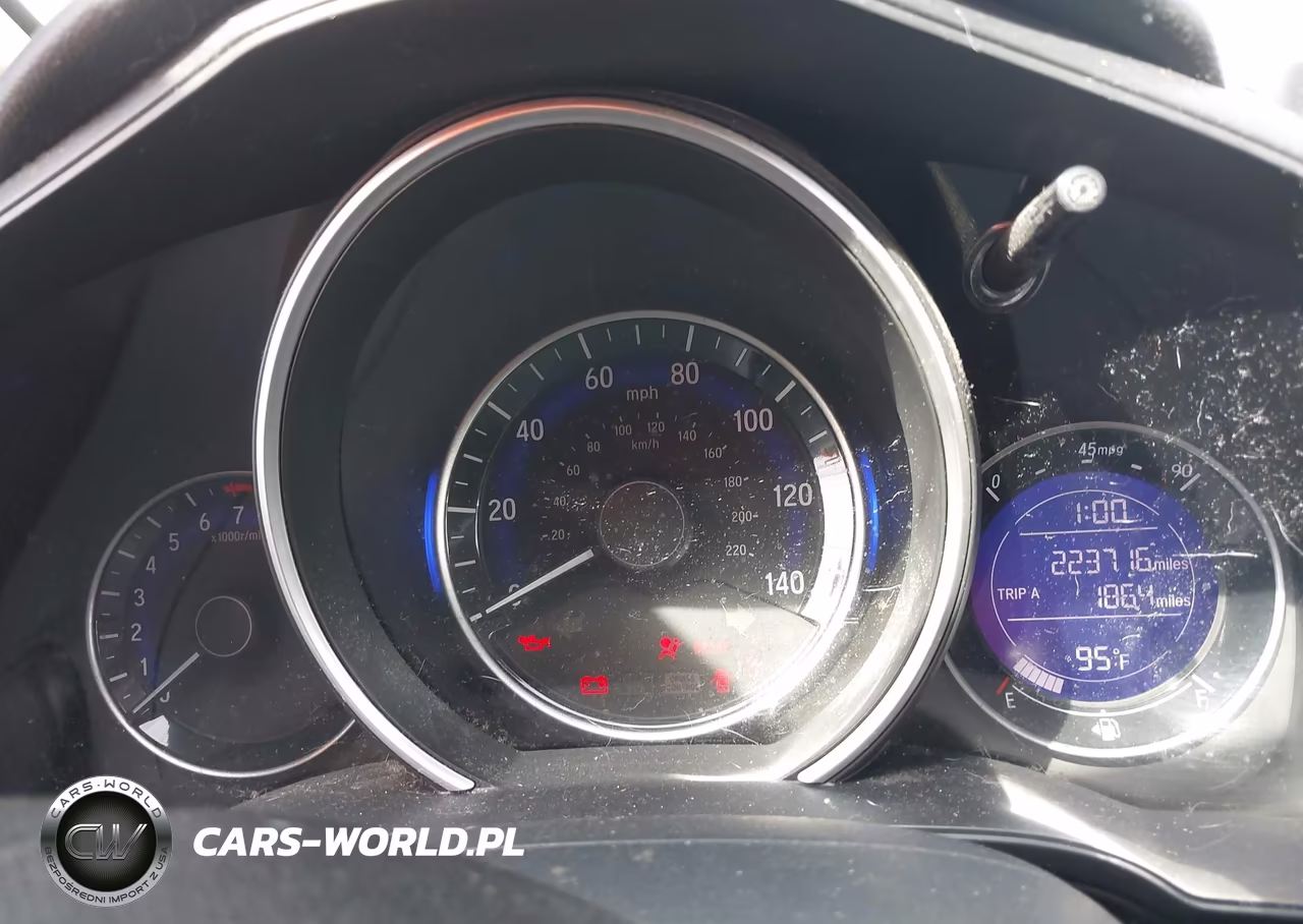 2015 Honda Fit Lx VIN:3HGGK5G58FM773765 - 16