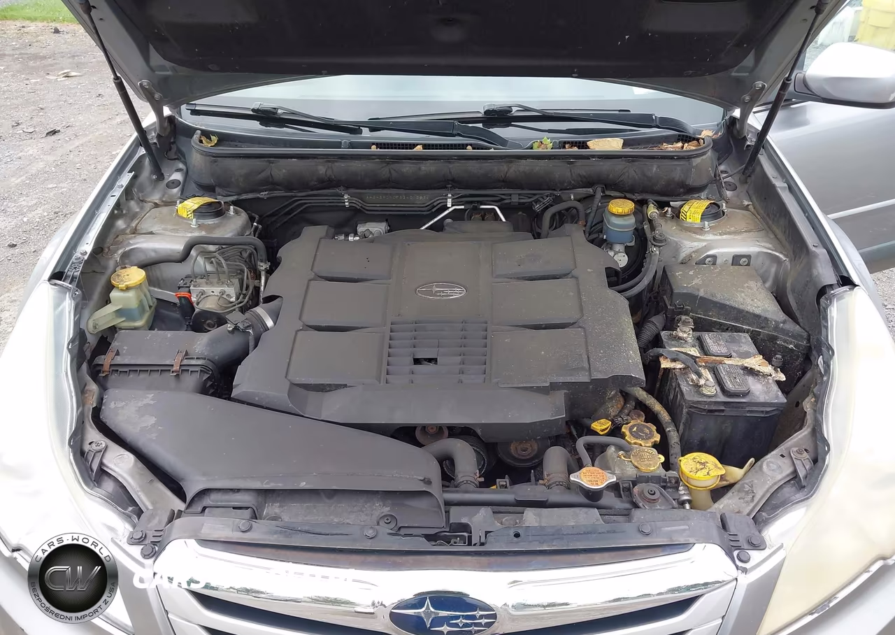 2011 Subaru Outback 3.6R Limited VIN:4S4BRDKC7B2401383 - 10
