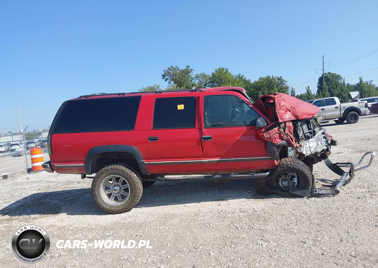1998 Chevrolet Suburban 1500 VIN:3GNFK16R2WG125223 - 13