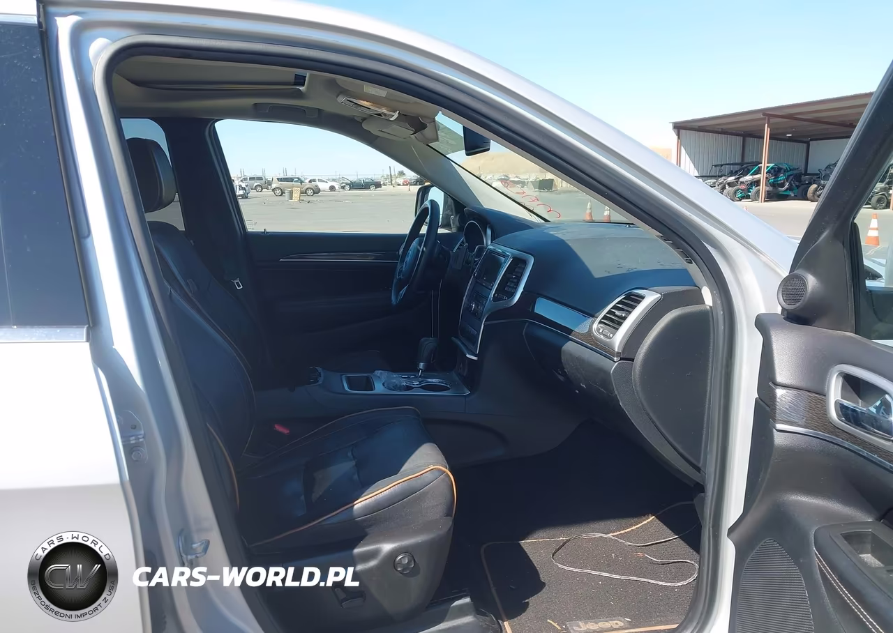 2011 Jeep Grand Cherokee Laredo VIN:1J4RS4GT8BC646746 - 5