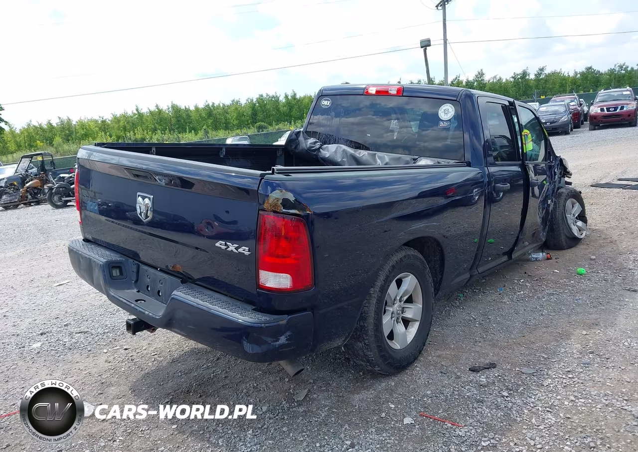 2018 Ram 1500 Express 4X4 6'4 Box VIN:1C6RR7FGXJS102915 - 4
