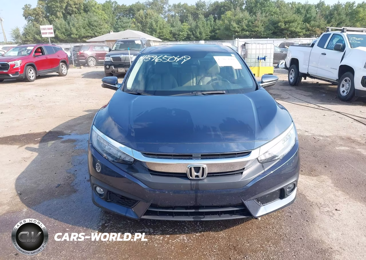 2018 Honda Civic Touring VIN:JHMFC1F93JX019744 - 12