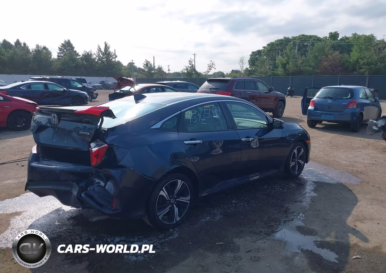 2018 Honda Civic Touring VIN:JHMFC1F93JX019744 - 4