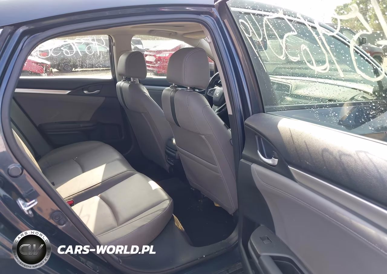 2018 Honda Civic Touring VIN:JHMFC1F93JX019744 - 8