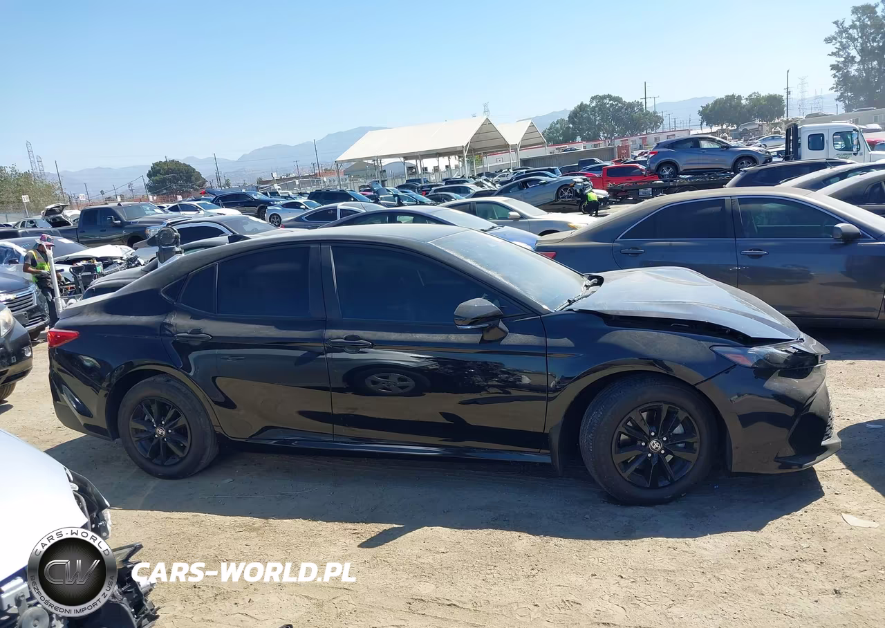 2025 Toyota Camry Le VIN:4T1DBADK7SU505490 - 13