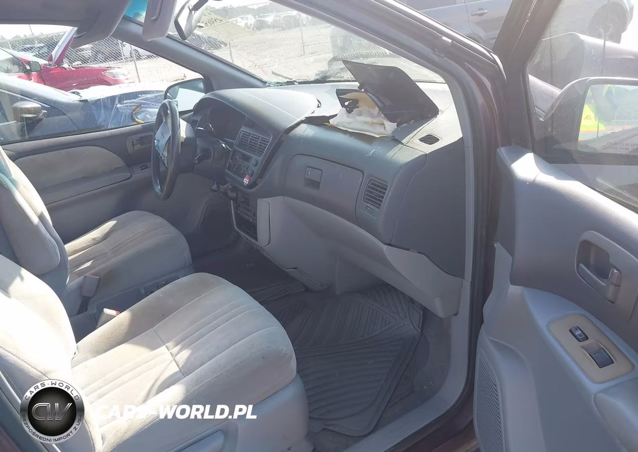 1998 Toyota Sienna Ce VIN:4T3ZF19C6WU071779 - 5