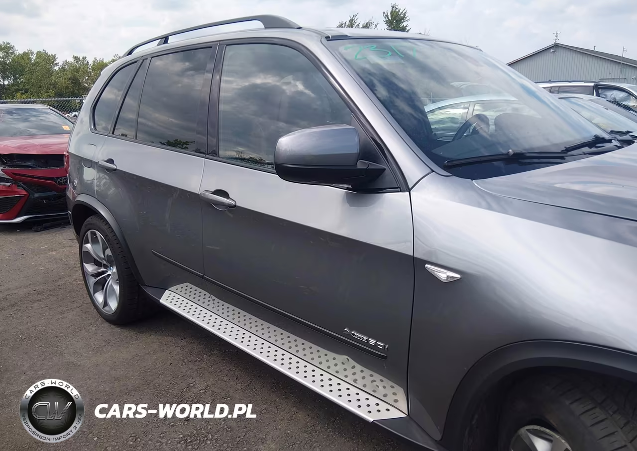 2012 BMW X5 xDrive50I VIN:5UXZV8C58CL425420 - 13